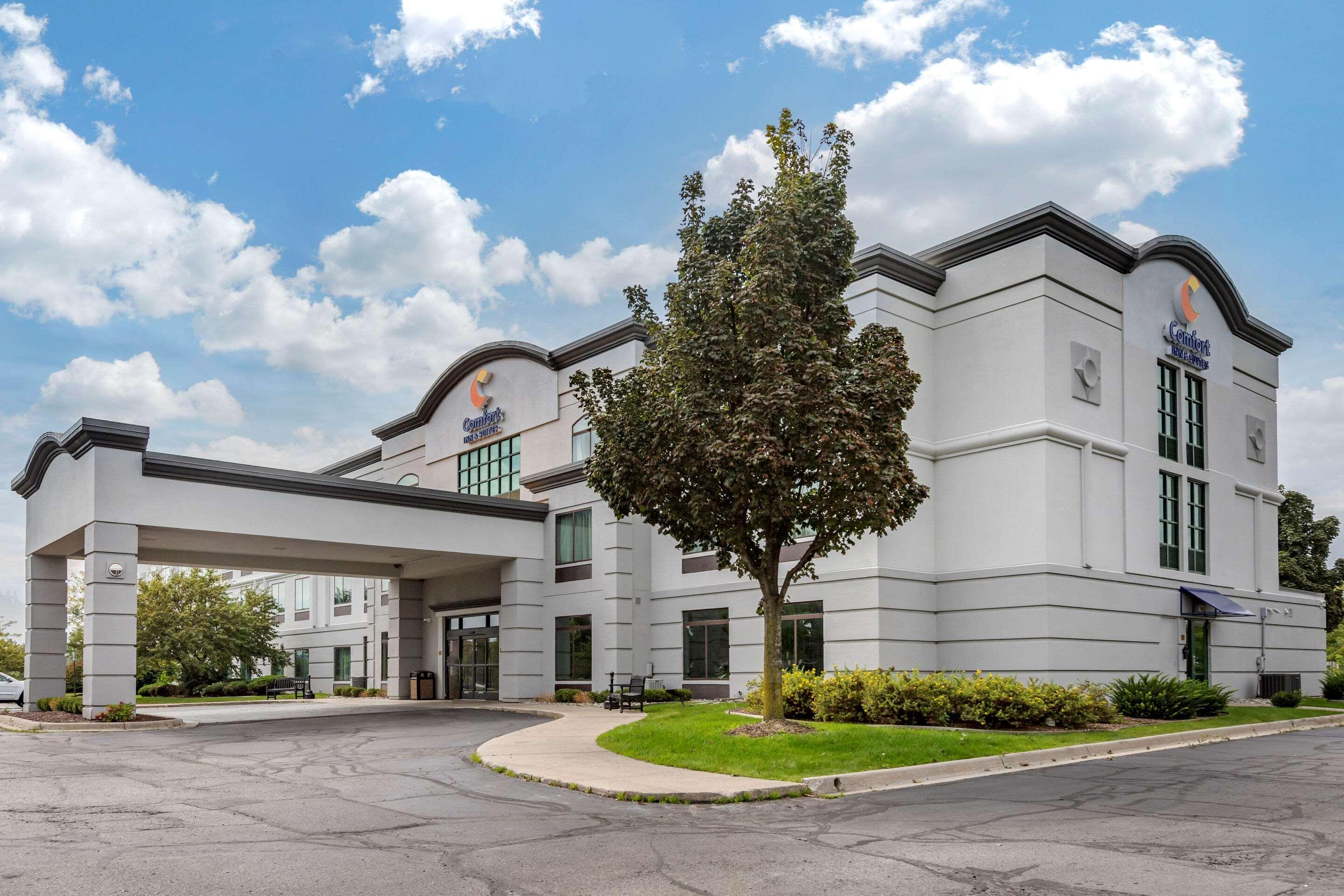 Comfort Inn & Suites Grand Blanc-Flint Exterior photo